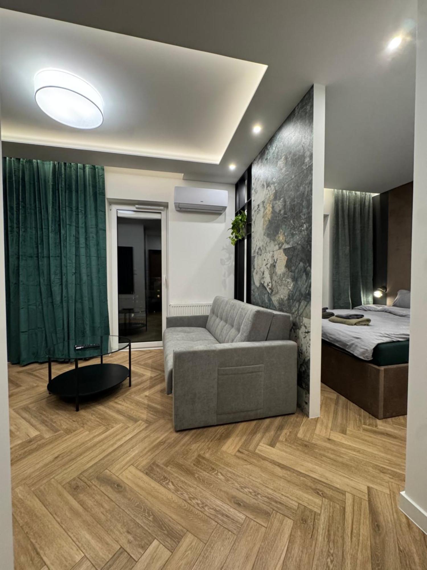Apartment Plaza Tower 3 *
